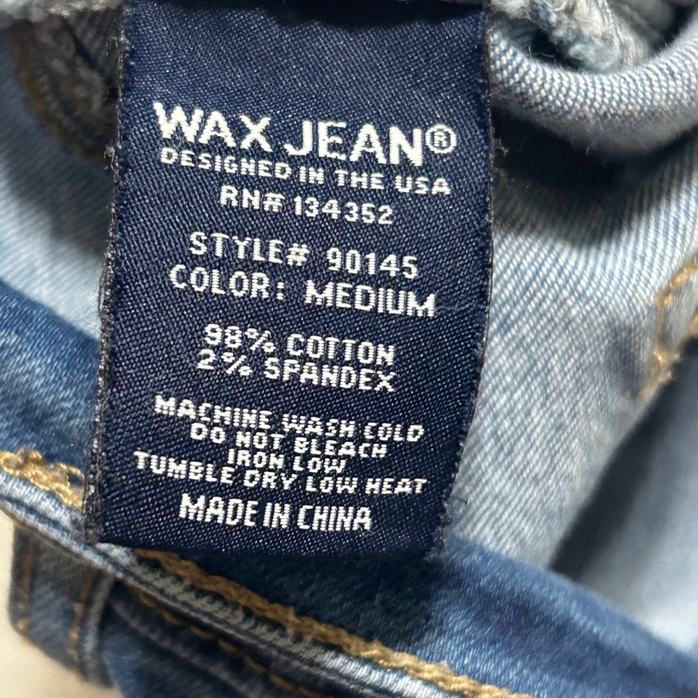 Wax Jean Womens Medium Wash Distressed Cuffed Denim Shorts 90145 Blue Size L - Picture 11 of 13